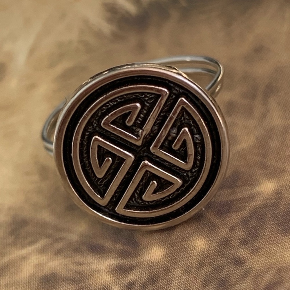 Geometric Style Button Ring Handmade - Picture 7 of 10